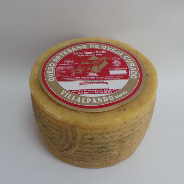 Queso artesano de oveja curado